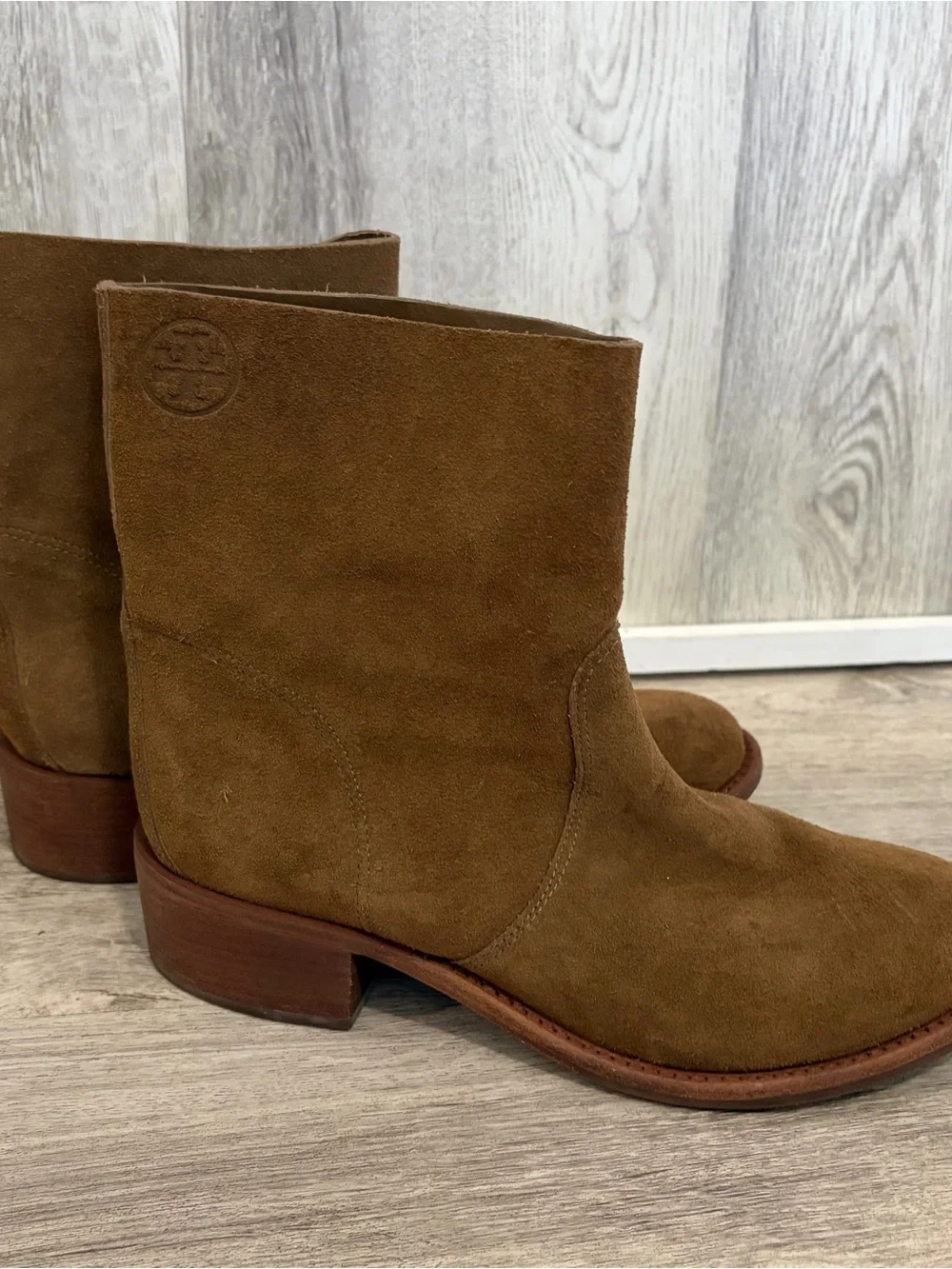 Tory Burch Sienna Suede Bootie Ankle Boots Womens Size 9 River Rock Brown